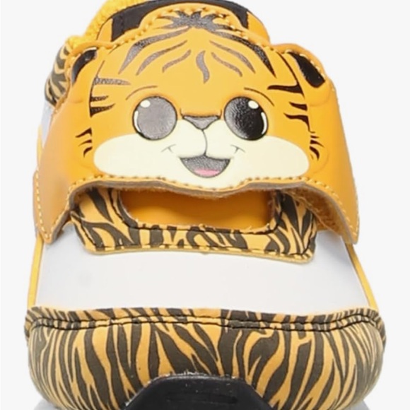 Reebok Kids Tiger Print Yellow and White Shoes size 4 toddler baby Royal Classic - Picture 8 of 8